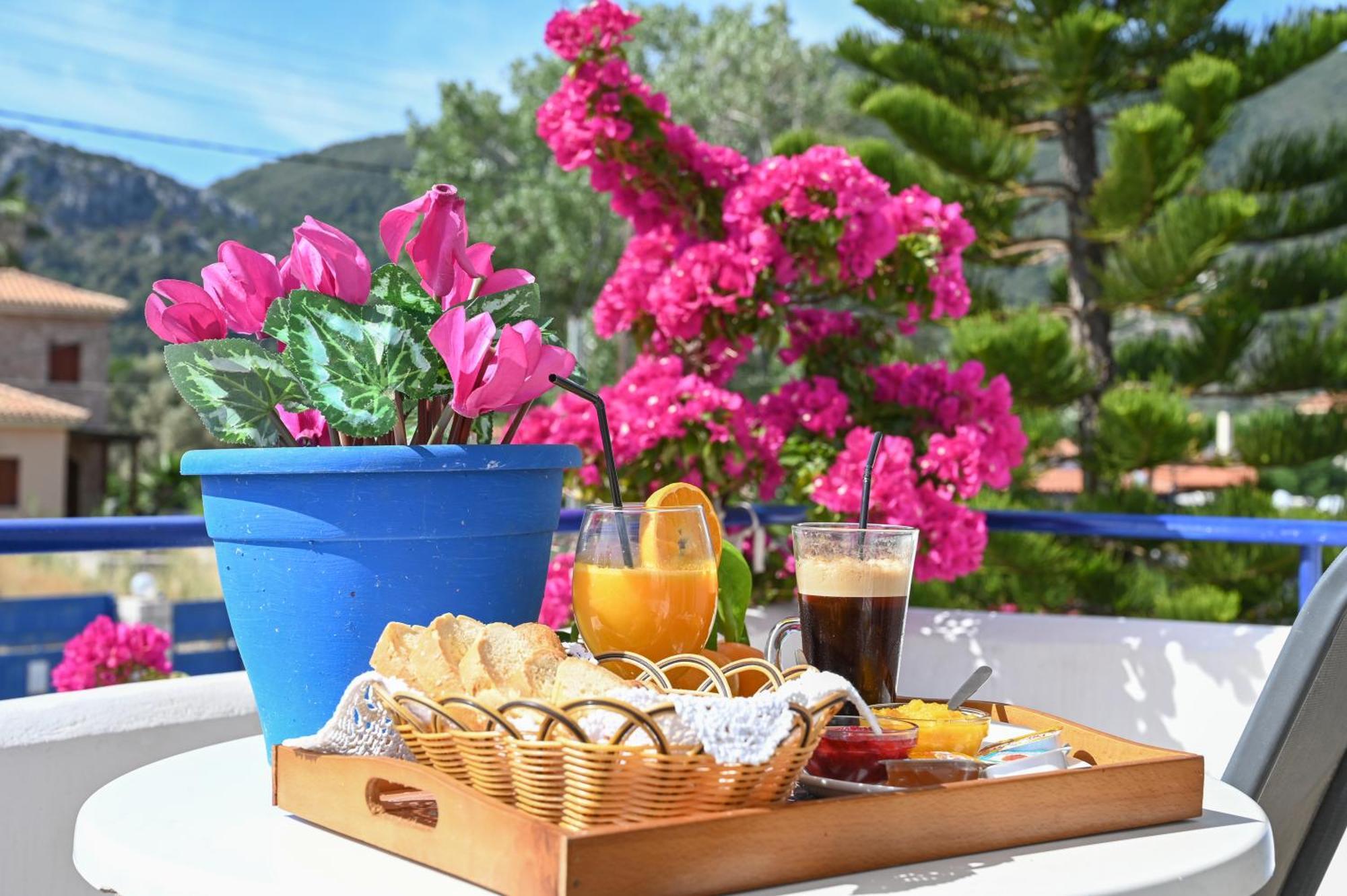 Hotel Avra Nea Epidavros Dış mekan fotoğraf